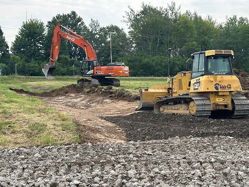 Lan-Co Excavator and Bull Dozer